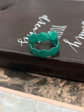 Green Scalloped Hoop Earrings Vintage Y2K Minimal Statement